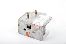 Кронштейн підсилювача бампера передній лівий Nissan Primera (P12) 2002-2009 62211AU330 (79702)