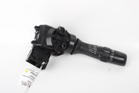 Перемикач підрульовий правий Toyota Auris 2006-2012 8465202420 (79740)