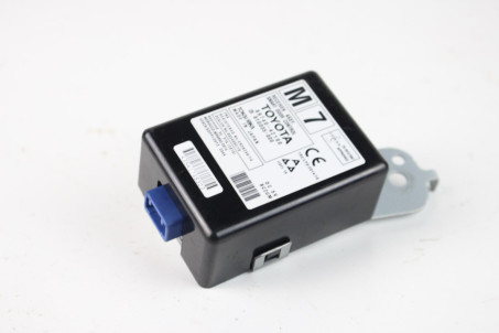 Блок управления дверями Toyota RAV-4 IV 2012-2018 8974042190 (79862)