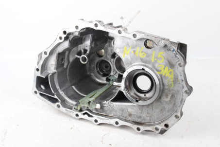 Корпус МКПП задний 1.5 Nissan Almera (N16) 2000-2006 321004M402 (79901)
