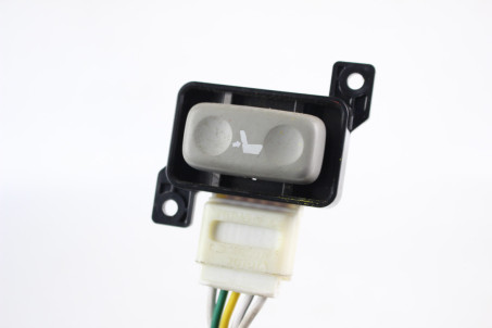 Кнопка регулювання сидіння RH Lexus IS (XE20) 2005-2012 8492030240A0 (80044)