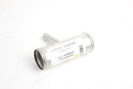 Тройник системы охлаждения 1.4 TDI Toyota Auris 2006-2012 1657733020 (80218)