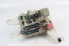 Блок запобіжників сервіс Toyota Auris 2006-2012 8273002300 (80245)