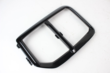 Накладка ПТФ RH 20- Mitsubishi ASX 2010-2022 8315A110ZZ (80313) на одной отломано крепление