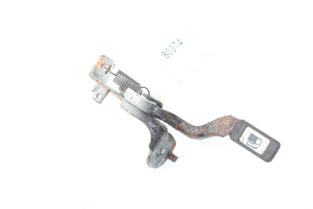 Ручка люка бензобака Toyota RAV-4 II 2000-2005  (80374)