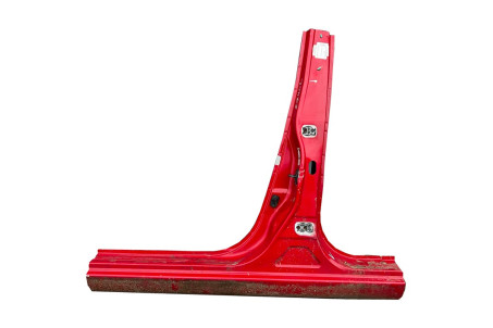 Стійка кузова (B) ліва Nissan Note (E11) 2006-2013  (80462)