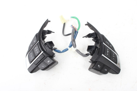 Кнопки керування на кермо Mazda 6 (GJ) 2012-2018  (80546)