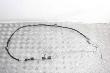 Трос ручника передний 13- Nissan Leaf 2010-2017 364023NF0A (80647)