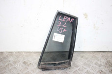 Стекло двери задней левой (форточка) USA Nissan Leaf 2010-2017 822213NF1A (80667)
