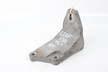 Кронштейн подушки двигуна правий 13- Nissan Leaf 2010-2017 112323NF0A (80685)