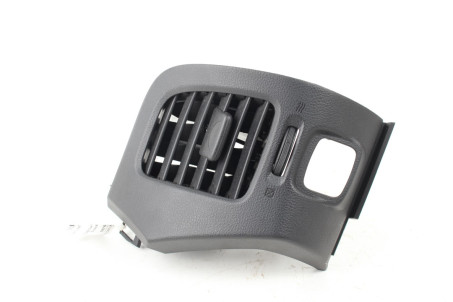 Дефлектор торпедо боковой LH 13- Nissan Leaf 2010-2017 687613NF0B (80775)