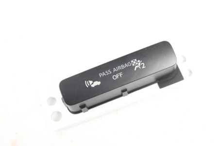 Індикатор ременів безпеки 13- USA Nissan Leaf 2010-2017 250203NA2A (80803)