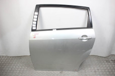 Двері задні ліві невеликий дефект Toyota Corolla Verso 2004-2009 670040F010 (80919)