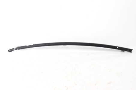 Направляюча скла передіх правих дверей (передня) Suzuki SX-4 s-cross 2013- 8171061M00 (81029)