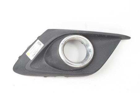 Накладка ПТФ RH Mazda 3 (BM) 2012-2018 BJE150C11 (81234)