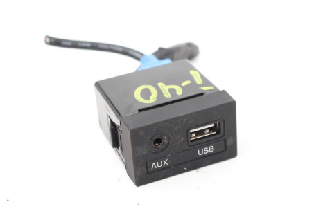 Блок AUX-USB Hyundai I40 2012-2019  (81403)