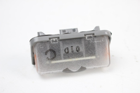 Подсветка номера Lexus UX (ZA10) 2018- 8127033110 (81486)