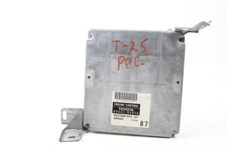Блок керування двигуном 1.8 МКПП Toyota Avensis T25 (T250) 2003-2009 8966105870 (81492)