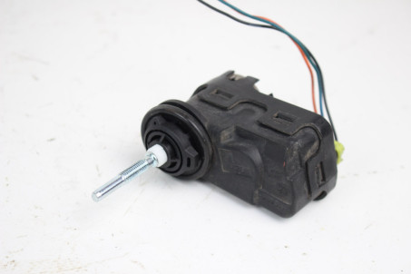 Корректор фары левый Kia Soul (AM) 2008–2013 921303K000 (81659)