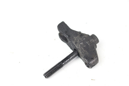 Крепление топливной форсунки 2.0 TDI Kia Sportage (SL) 2010-2015 338142F000 (82038)