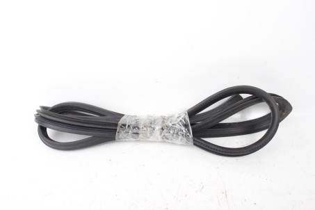 Ущільнювач двері задньої лівої Suzuki Grand Vitara (JB) 2006-2017 7632265J005PK (82127)