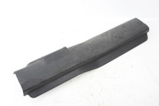 Накладка поріга внутрішня передня права Suzuki Grand Vitara (JB) 2006-2017 7613065J005PK (82134)