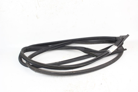 Уплотнитель двери передней левой Lexus RX (XU30) 2003-2008 6786248030 (82181)