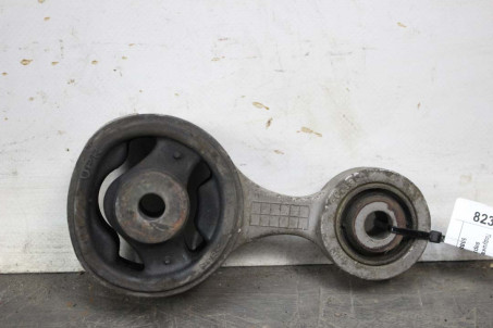 Подушка мотора права верхня 2.2 TDI Honda CR-V (RM) 2012-2017 50880SWYE81 (82318)