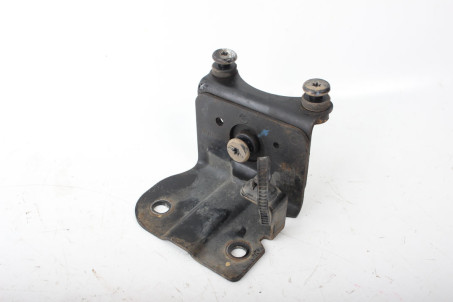 Кронштейн крепления блока ABS 1.6 TDI 15- Kia Ceed (JD) 2012-2019 58960A5730 (82614)