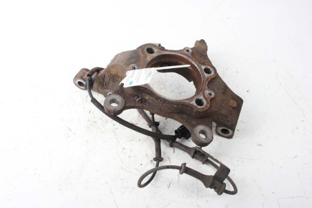 Кулак поворотний лівий під ABS 1.6 TDI 15- Kia Ceed (JD) 2012-2019 51715A2000 (82616)