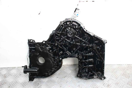 Крышка двигателя передняя с масляным насосом 1.6 TDI 15- Kia Ceed (JD) 2012-2019 213502A802 (82684)