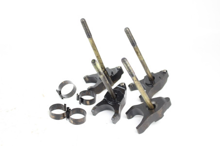 Крепление топливной форсунки Toyota RAV-4 II 2000-2005 2369527020 (82719)