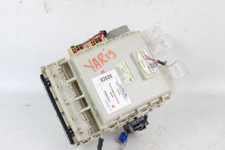 Блок предохранителей сервис Toyota Yaris 2005-2011 8273052700 (83026)