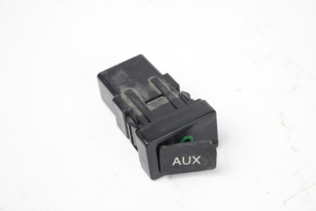 Блок AUX Toyota RAV-4 III 2005-2012 8619053010 (83359)