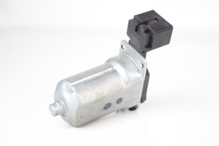 Моторчик регулюваня рульової колонки Lexus RX (XU30) 2003-2008 88510210040 (83709)