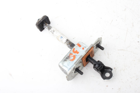 Ограничитель двери передний правый Hyundai I30 (PD) 2017- 79390G4000 (83738)