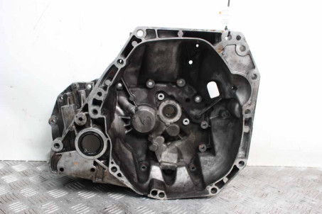 Корпус МКПП передний 1.6 Nissan Qashqai (J10) 2007-2014 3040000QAW (84022)