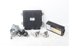 Блок керування двигуном комплект 1.3 Mitsubishi Colt (Z30) 2004-2012 8631A531 (84211)