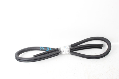 Уплотнитель двери задней Mitsubishi Space Star 1998-2005 MR135765 (84355)