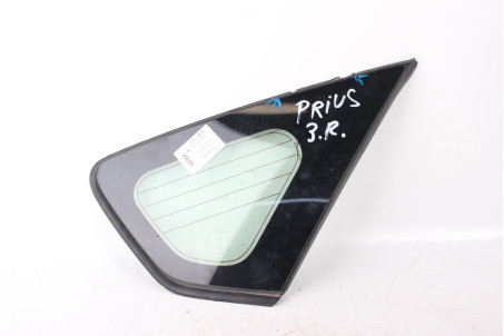 Скло в кузов заднє праве дефект Toyota Prius (ZVW35) 2009-2015 6271047130 (84384)