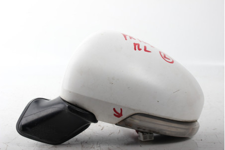 Зеркало левое электр дефект 9pin LHL Toyota Prius (ZVW35) 2009-2015 8794047320 (84497)