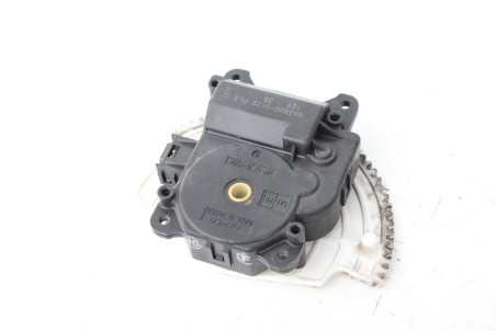 Кроковий двигун пічки Toyota Prius (ZVW35) 2009-2015 8710642100 (84658)