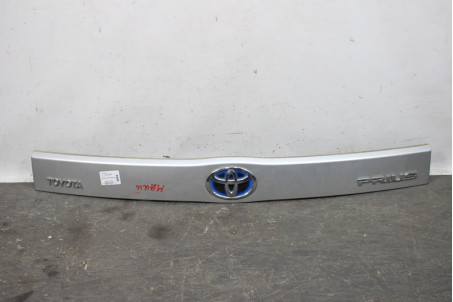 Накладка кришки багажника Toyota Prius (ZVW35) 2009-2015 7680147070B0 (84688)