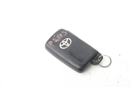 Ключ зажигания (smart entry) Toyota Prius (ZVW35) 2009-2015  (84701)