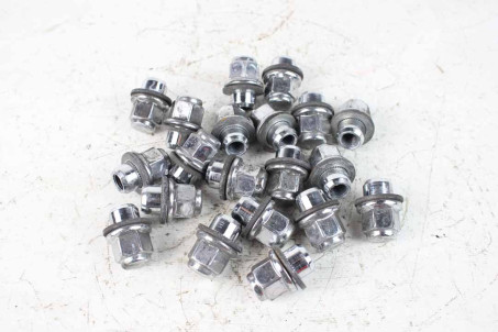 Гайки колеса комплект Toyota Corolla E16 (E160) 2013-2018 9094201033 (84783)