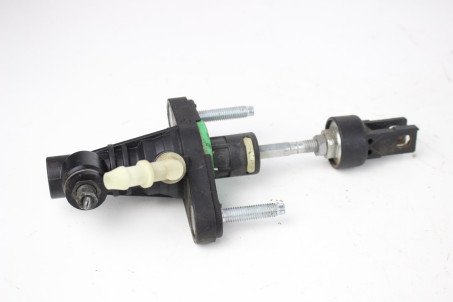 Цилиндр сцепления главный 1.6 Toyota Corolla E16 (E160) 2013-2018 3142002031 (84910)