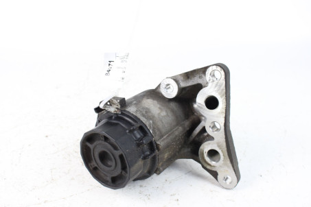 Кронштейн масляного фильтра 1.6 Toyota Corolla E16 (E160) 2013-2018 156090T030 (84971)