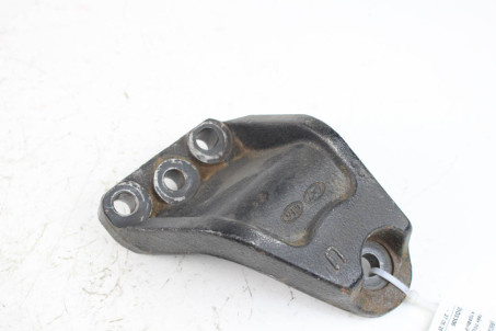 Кронштейн подушки двигуна правий 1.7 TDI Kia Sportage (QL) 2015-2021 21825D3300 (85039)