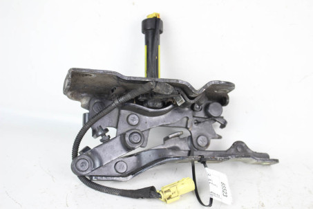 Петля капота правая с пирапатроном Kia Sorento (UM) 2015-2020 79120C5000 (85523)