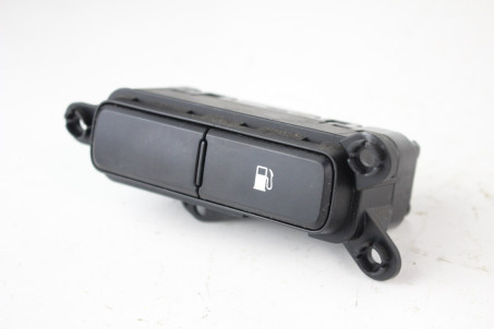 Кнопка открытия лючка бака Kia Sorento (UM) 2015-2020 93710C5000 (85593)